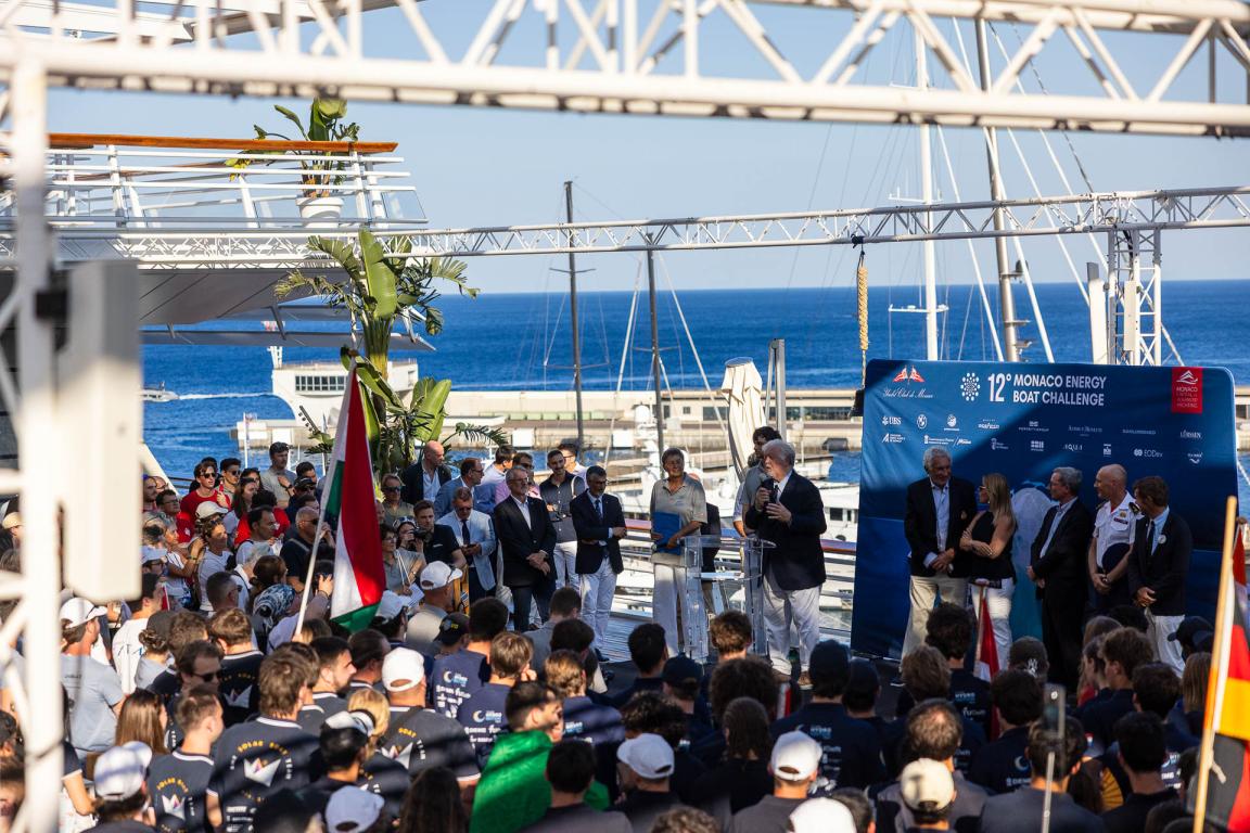 Opening cocktail at the Yacht Club de Monaco