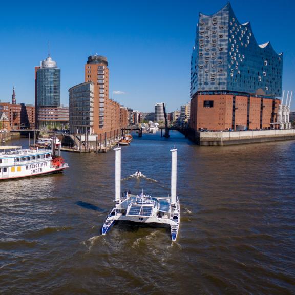 Energy Observer boat arrives in Hamburg port