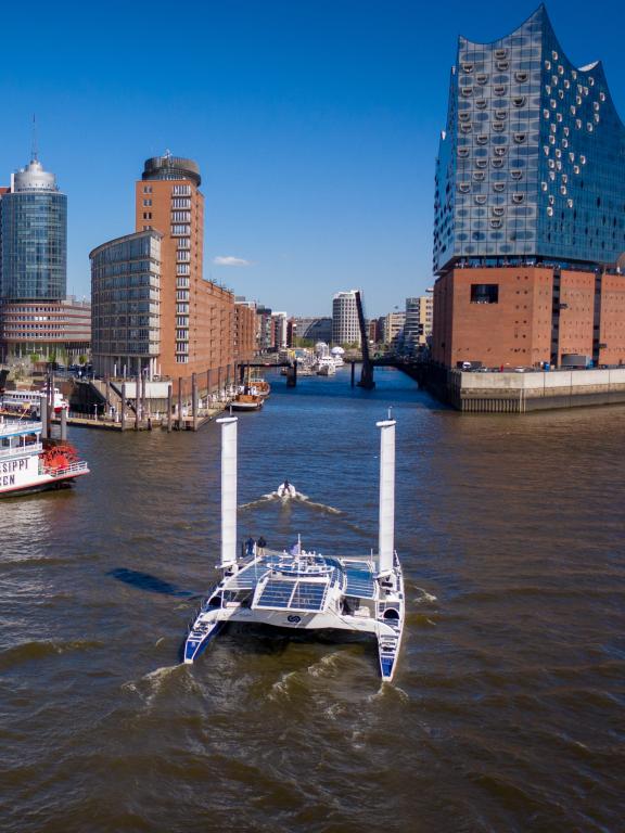 Energy Observer boat arrives in Hamburg port